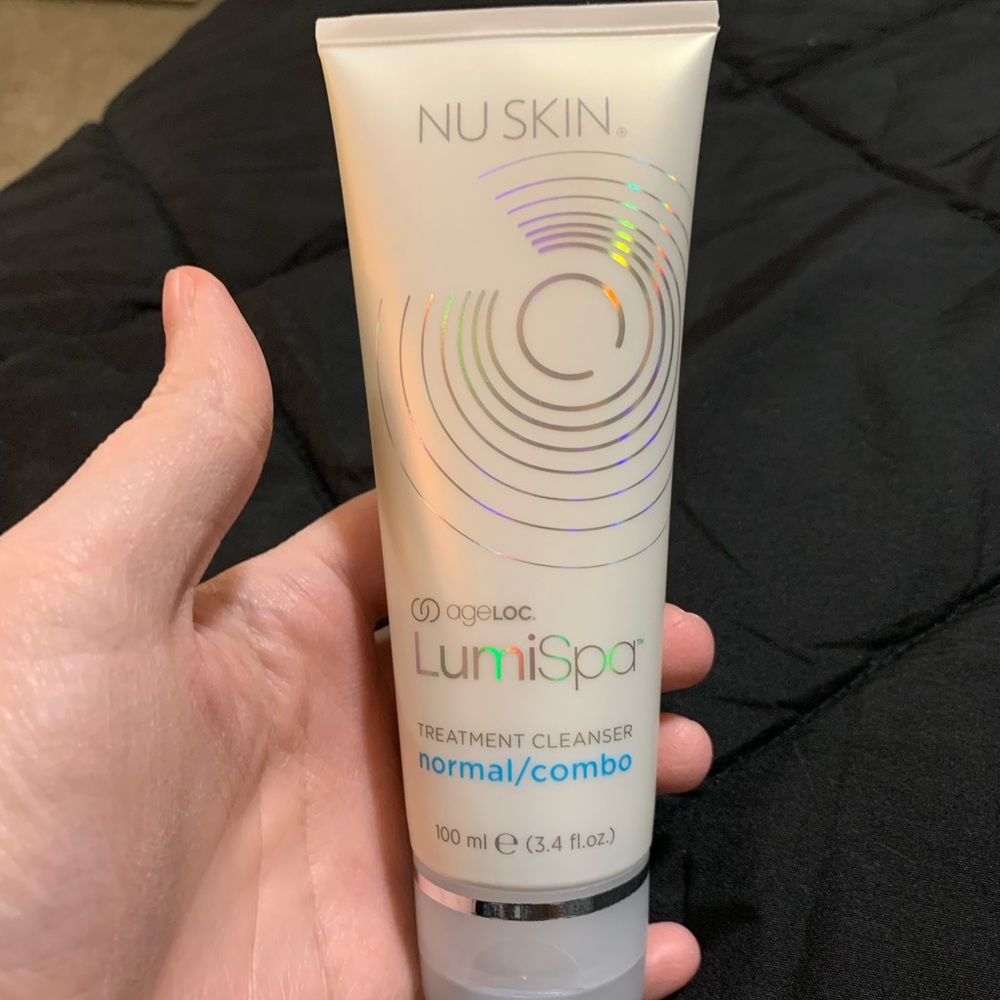 NuSkin ageLOC LumiSpa cleanser